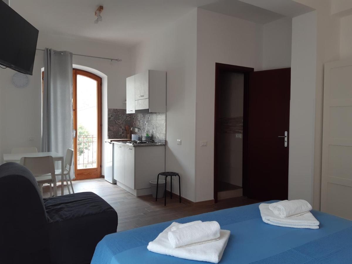 Casa "Paolo E Francesca" Monolocali Villa Scilla Kültér fotó