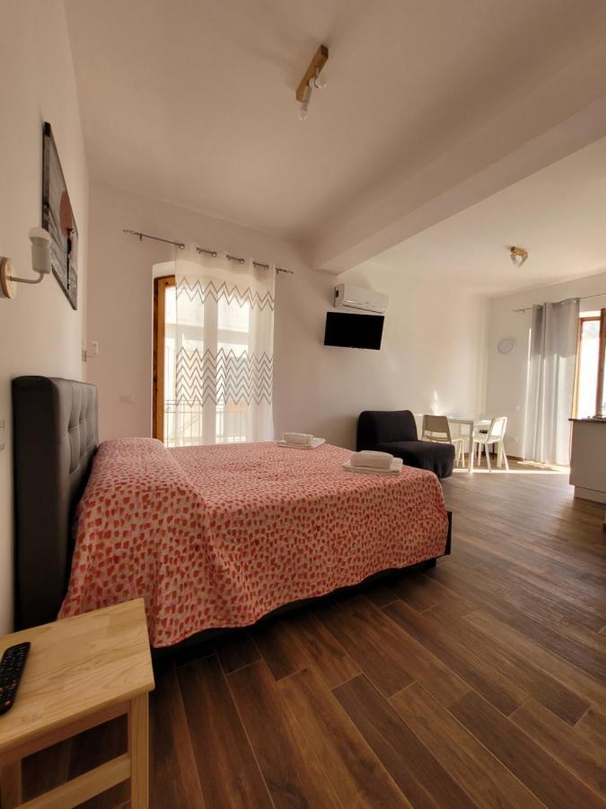 Casa "Paolo E Francesca" Monolocali Villa Scilla Kültér fotó